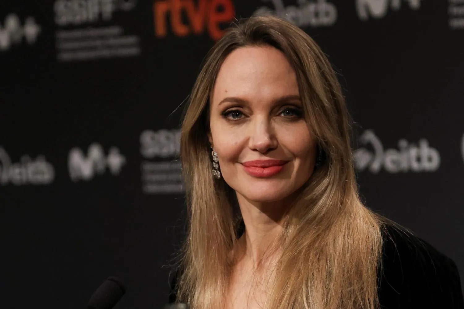 Discover Angelina Jolie