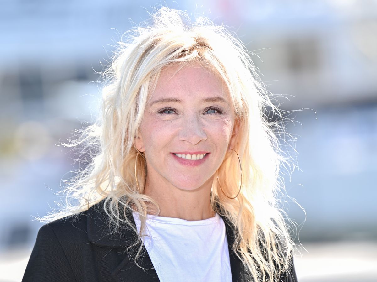 Discover Sylvie Testud