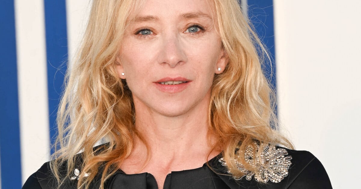 Discover Sylvie Testud