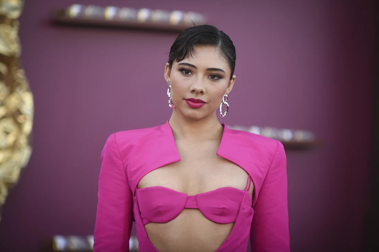 Discover Xochitl Gomez